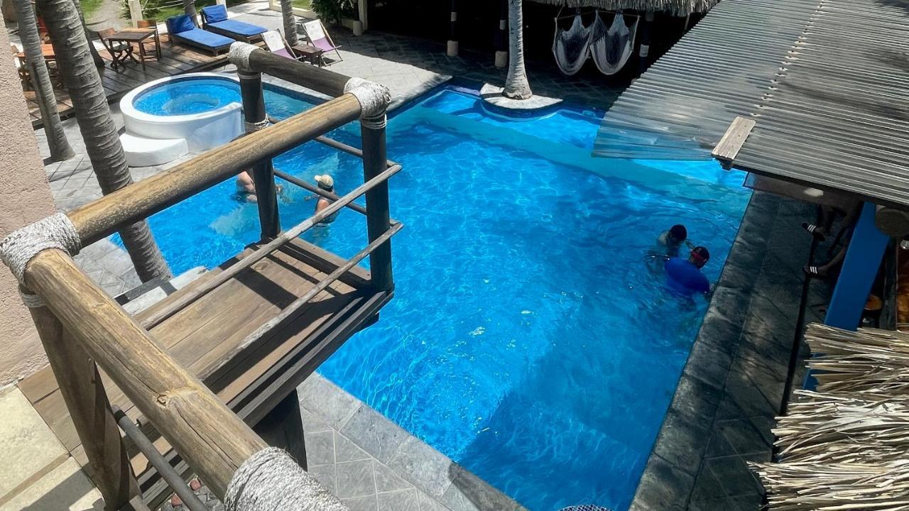 Johnnys Place Hotel Monterrico Exteriör bild