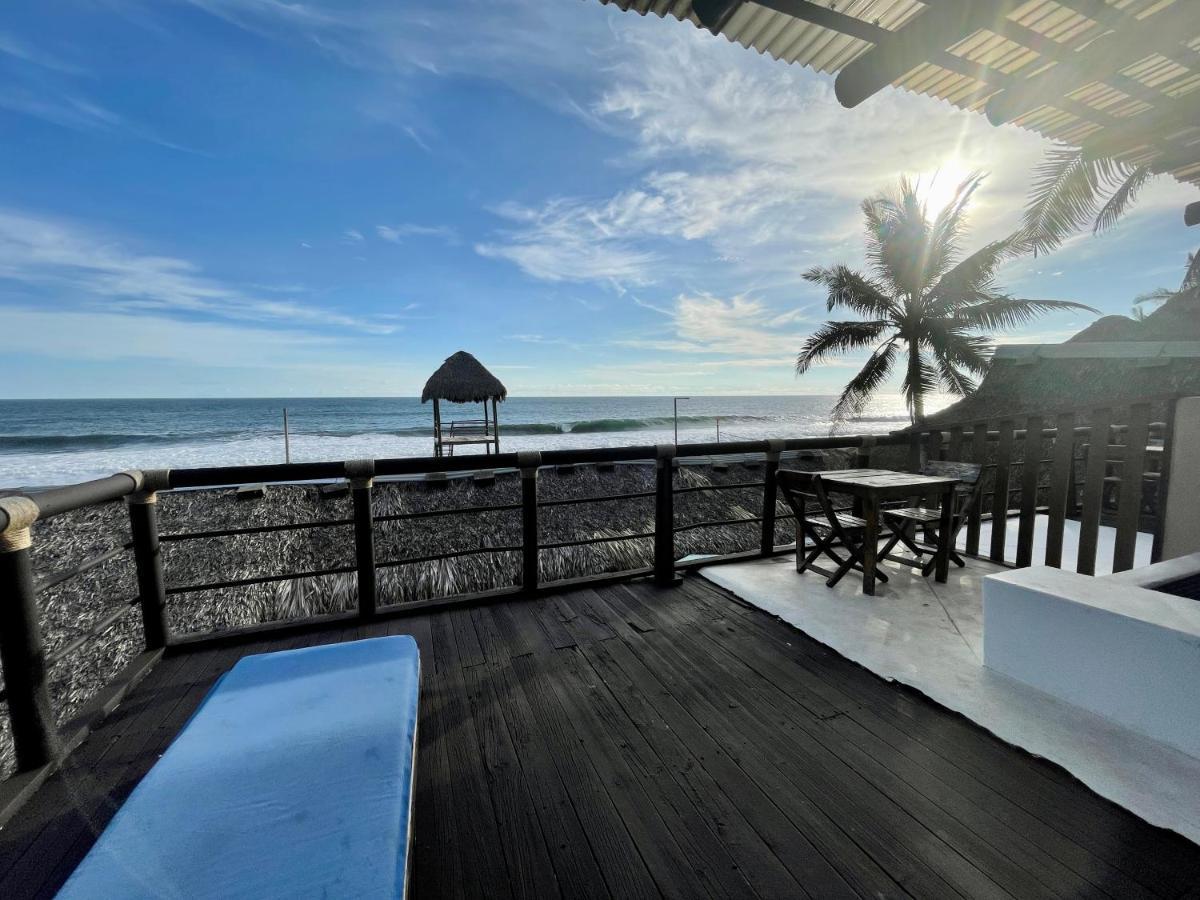 Johnnys Place Hotel Monterrico Exteriör bild